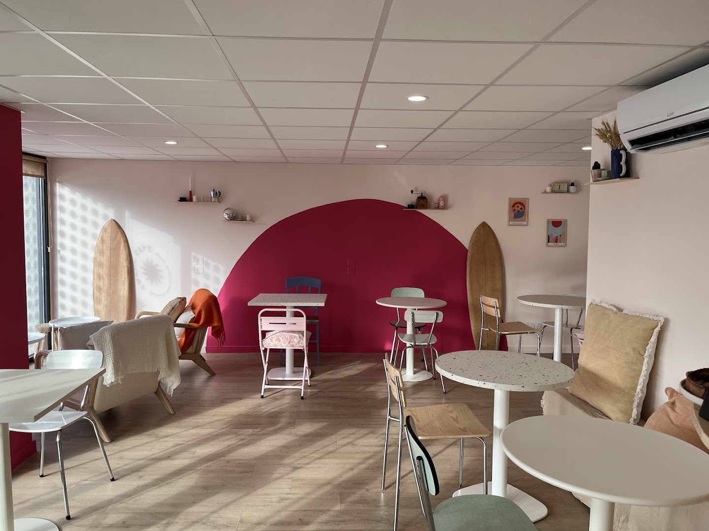 Swell Café · Photos 1